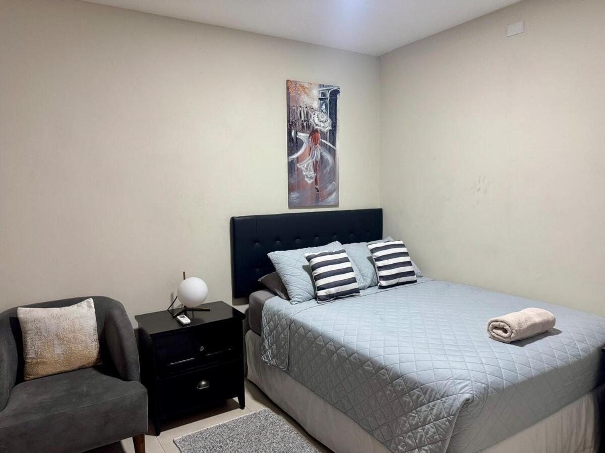 Cozy And Modern, Very In Apartment