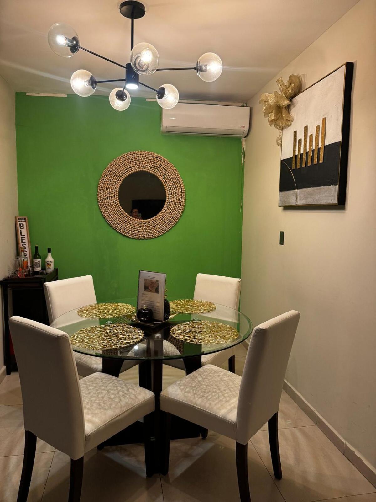 Cozy And Modern, Very In Apartment San Salvador